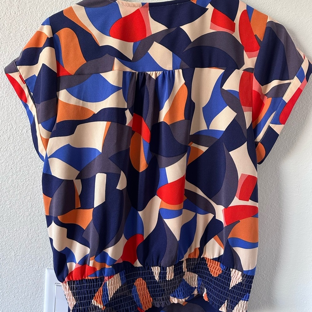 Nine West Navy Multicolor Abstract Print Short Sleeve Blouse - Picture 3 of 4